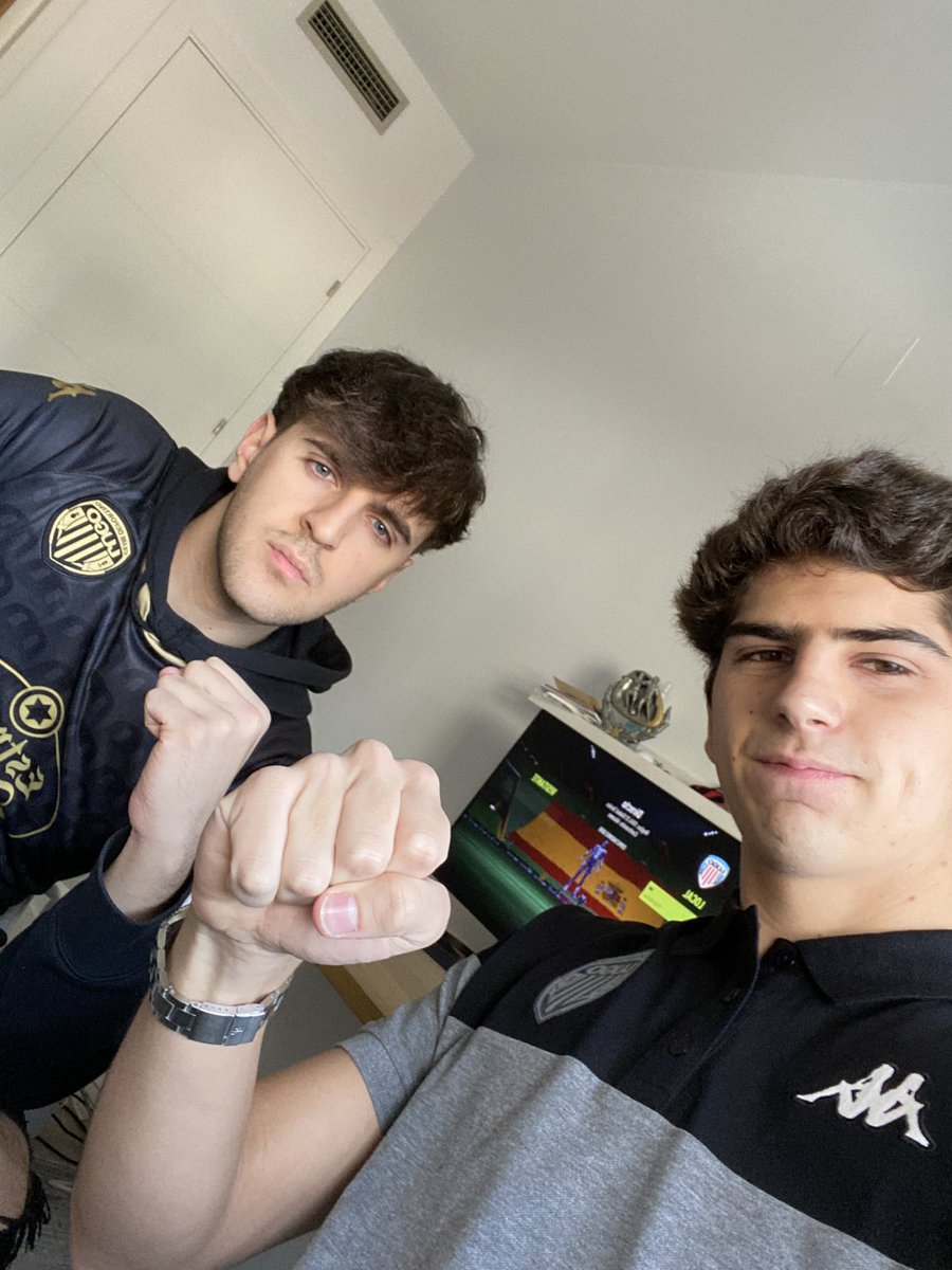 Readys para el 2º qualy del año ⚔️⚔️

<a href="/AdriigeX/">AdriigeX</a> <a href="/IluroGaming/">Iluro Gaming</a>