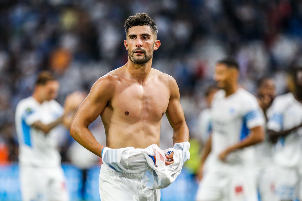 ActuFoot_'s tweet photo. Alvaro : « J'ai dû baisser mon salaire le 31 août pour qu'ils (le club) puissent signer un joueur ici. (...) À partir de là, ils ont commencé à me rabaisser de manière incompréhensible après la façon dont je me suis comporté, alors que j'ai tout donné pour le club. »

(AS) https://t.co/nyEsB6gvpq