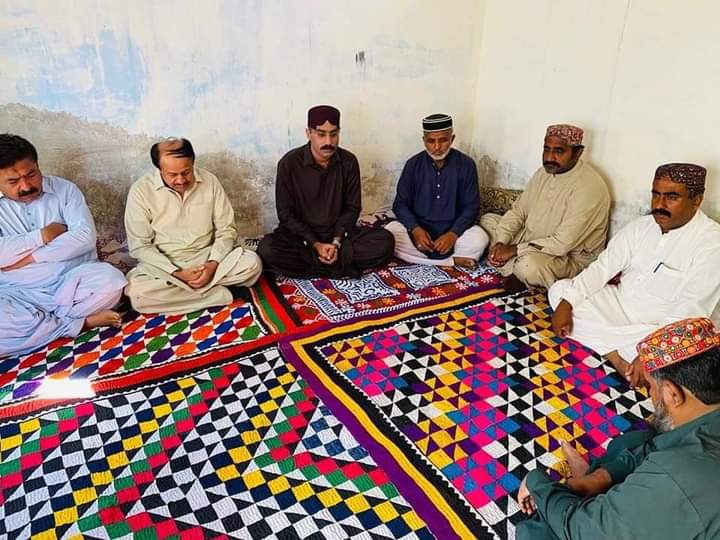 ARSolangi12's tweet photo. Today 12.02.2022
#Mr #Bilal #Khan #Shoro #sb,Young Brother Of Minister Irrigation Sindh, MPA PS62 HYD Mr Jam Khan Shoro sb, Offered Condolences Mr Muhammad Sadeeq Solangi on Sad Demise of his Father at Village AllahRakhyu Solangi UC Barham PS.62 HYD https://t.co/nciPJe7o42