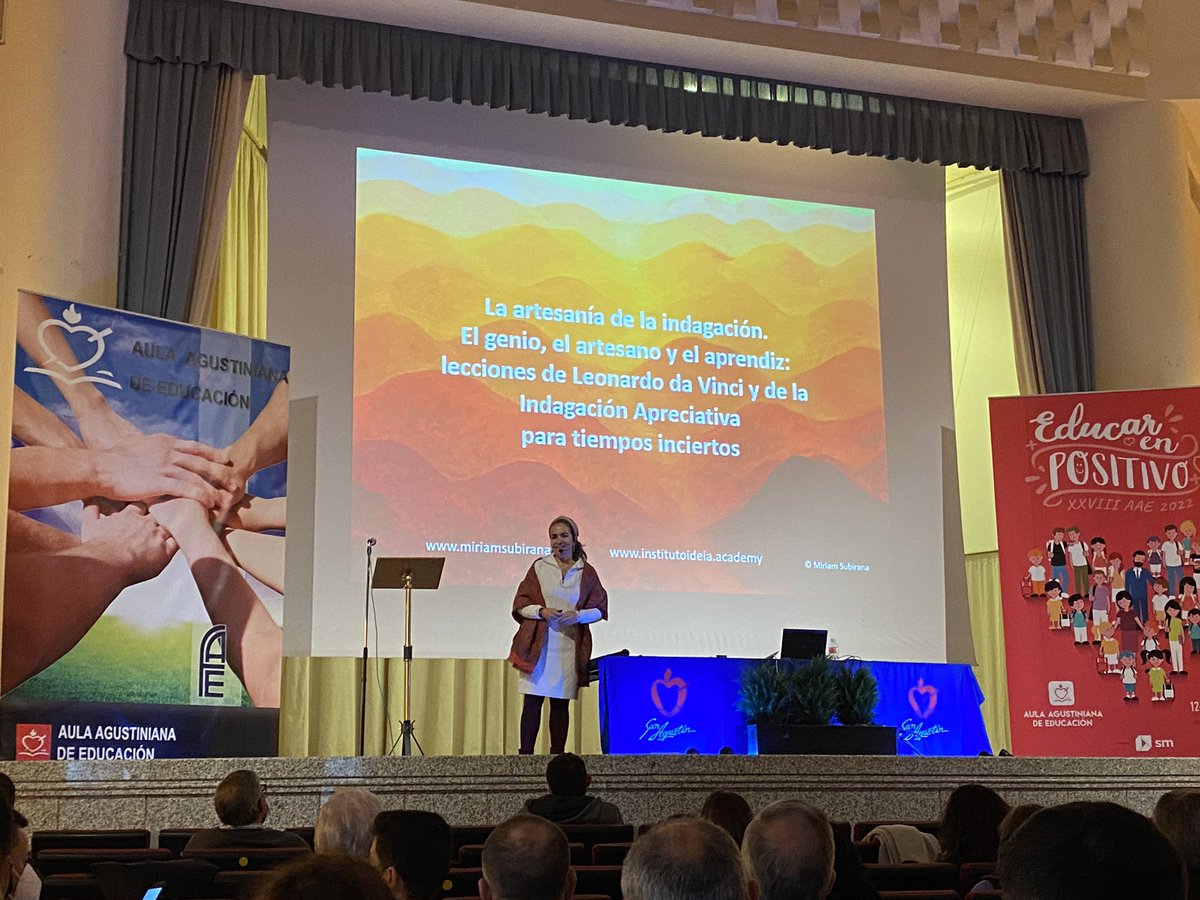 faeducacion's tweet photo. Iniciamos la segunda ponencia de #AAE2022 con @MiriamSubirana bajo el título: “La artesanía de la indagación. El genio, el artesano y el aprendiz”. https://t.co/itsYNkGX6e