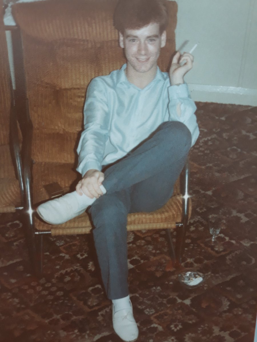 rogerdrags's tweet photo. Ruby photographed in 1983 then again in 1985. That's what moving from socialising with queens to socialising with clones did! #gay #80s #1980s #chefruby #rubycabernet https://t.co/1mfwunLbfK