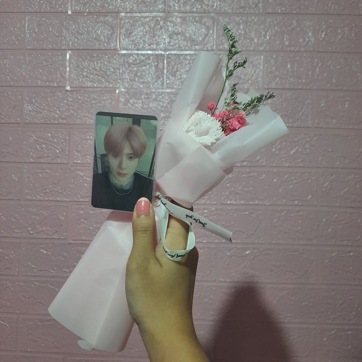 My date is here! 🤧🤧 Thank you <a href="/jeonguwucart/">picajuu</a> 💚