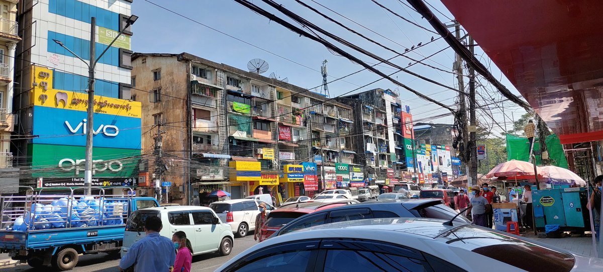 AshinThunanda's tweet photo. 11/Feb/2022 Insein Rd in Yangon https://t.co/BzcRfEvdUZ