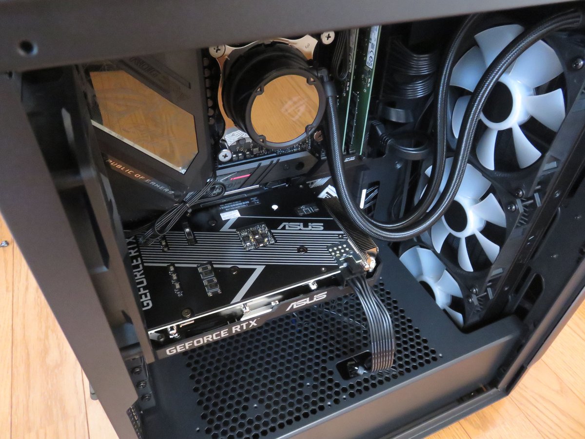 zeta_masa's tweet image. テックウインド オンラインストア【公式】ツイッター(@tekwind_online)の企画『自作PCプレゼントキャンペーン 組み立てたPCをプレゼント編』に応募しなんと自作PC当選しました！シルバーストーンやASUSのパーツでまとめられたかなり自分好みのPCです！
#テックウインド
#TEKWIND
#自作PC
#自作パソコン