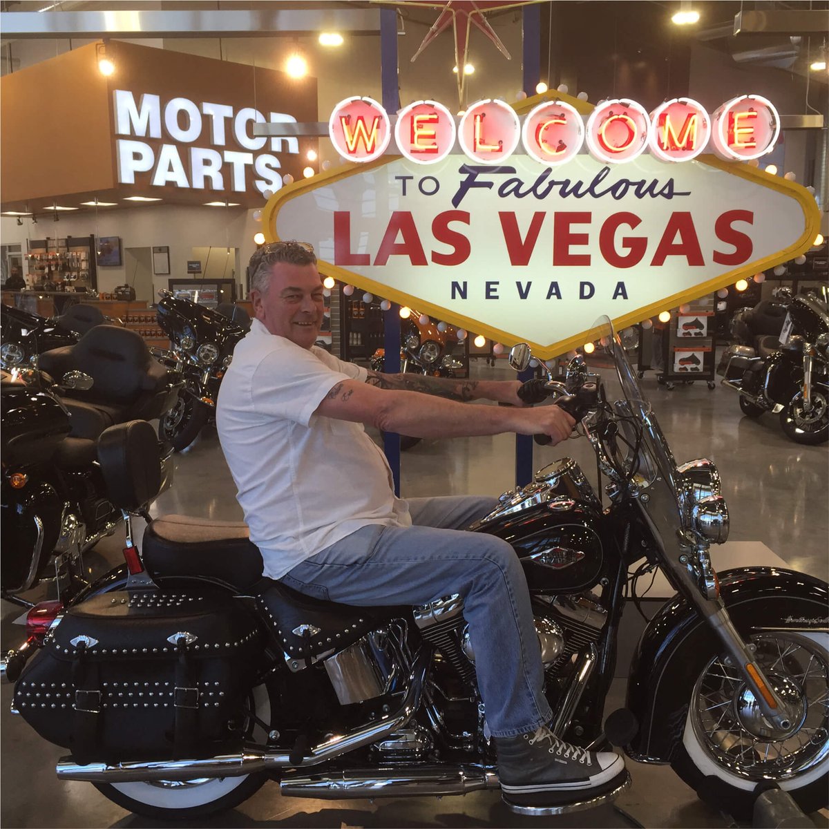 WhoIsAPratt tweet media