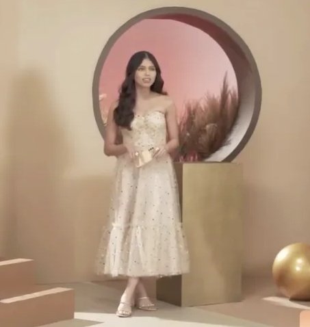 MAINEfinity_OFC's tweet photo. MA'AM TAPAKAN NIYO PO AKO!!! 

MAINE MENDOZA VivoV23Launch
#MainexvivoV235G #MaineMendoza @mainedcm
#V23Series5GPHLaunch https://t.co/LzHHIzW9WU