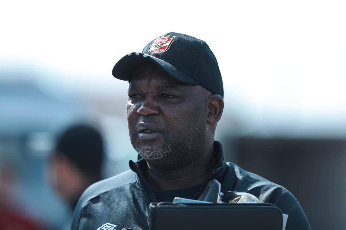 Al Ahly XI vs Al Hilal: Ali Lotfi; Mohamed Hany, Mohamed Abdelmenem, Yasser Ibrahim, Ali Ma’aloul; Aliou Dieng, Amr El-Sulya, Hamdi Fathi; Taher, Hussein El-Shahat, Mohamed Sherif. #ClubWC

Full preview: idiskitimes.co.za/international/…