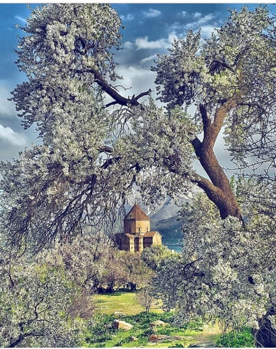 TushBaA's tweet photo. Girava Ahtamara, Akdamar adası. https://t.co/tcLDOkeiUg