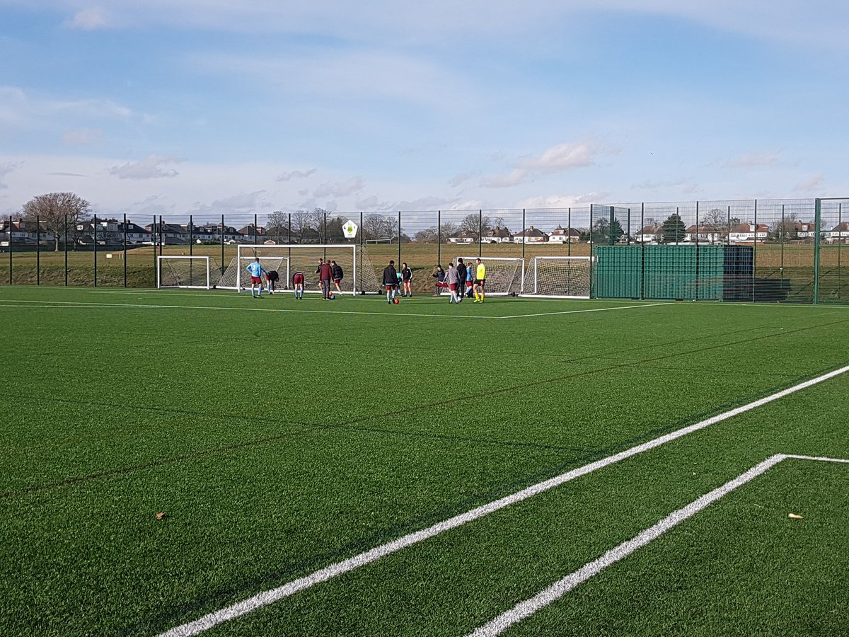 At Gunnersbury Sports Hub for my first ever <a href="/ArthurianLeague/">Arthurian League</a> game. It's the Division One "six pointer"  between 1st place <a href="/oldreptonianfc/">Old Reptonian FC</a> and 3rd place <a href="/highgateoc/">Old Cholmeleians</a> . We're on the 3G with kick off at 1215. It's sunny but very breezy which won't help either side. Should be good.