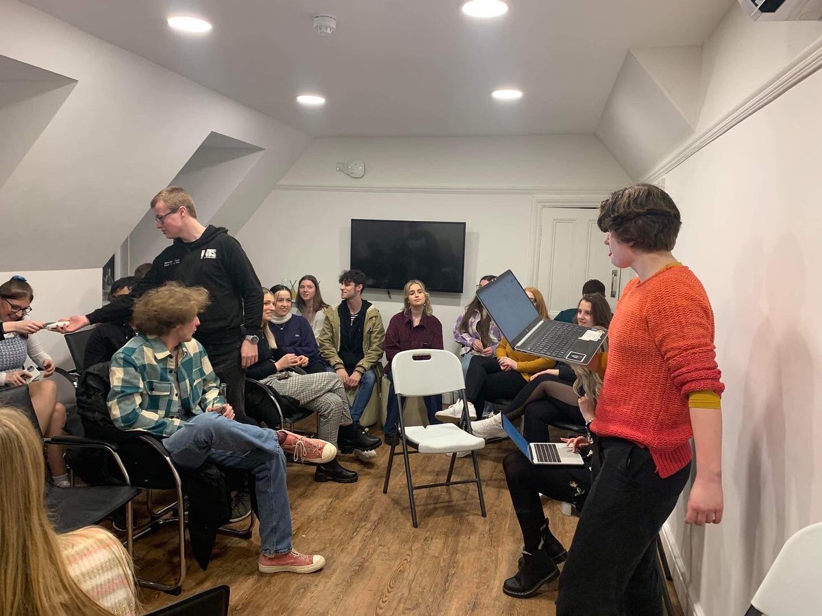 companymts_'s tweet photo. week 4 round up! a fun week of rehearsals, an auction of promises and a murder mystery fundraiser 😱 #mtscompany #londontheatre #companymusical #companybway https://t.co/HoFJJsKIKb