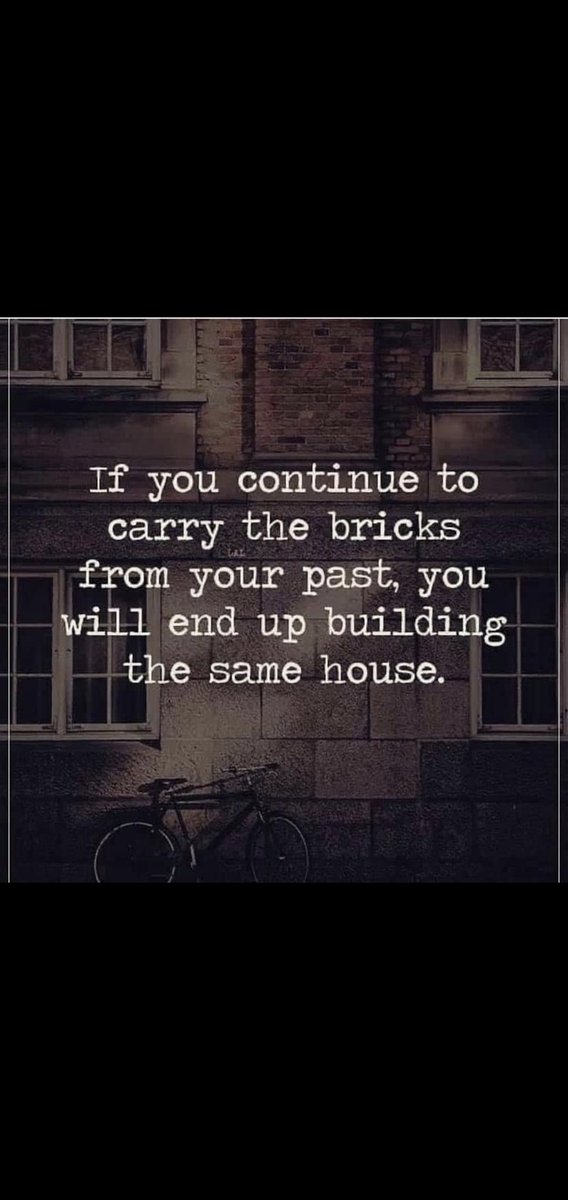 ODeeAmy's tweet photo. I cant help thinking of this in light of the self-awareness needed for good #leadership We can only build new cultures in a workplace with new bricks! Let go of the old, reflect on the self in order to bring positive change #pdsl @FCathain @patriciamannixm @niamhickey https://t.co/W5ugwevwtt