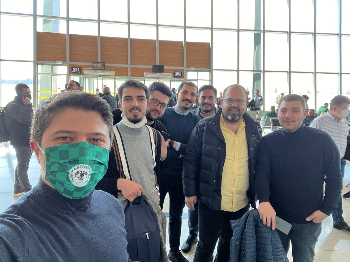 ozboyaciselman's tweet photo. İstikamet Trabzon, hedef üç puan 🇳🇬👊🏻 https://t.co/Ntxb3NREk3