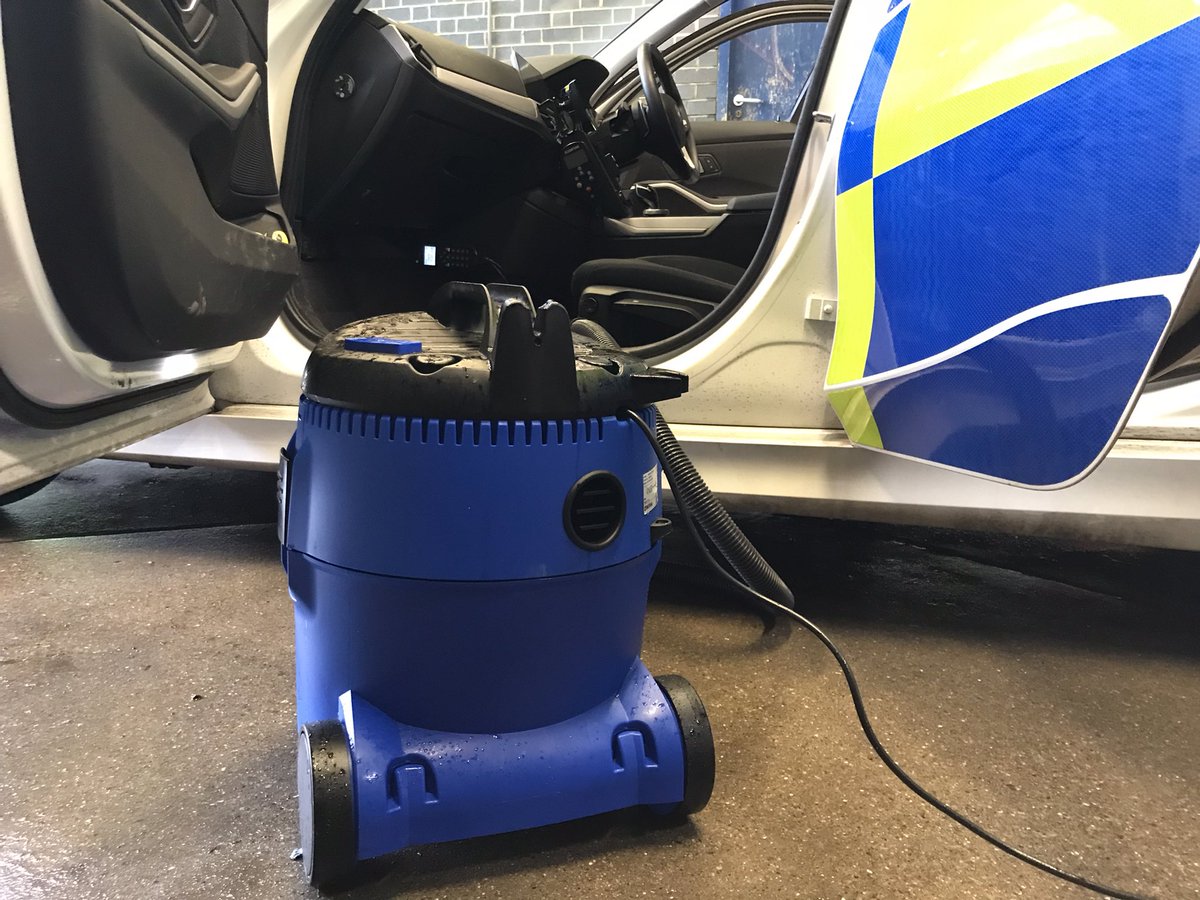 ShaunfromDurham's tweet photo. In #Volunteering with #CRelief @DurhamRPU today, getting the fleet cleaned inside and out. π§Ό π
#CleanToBeSeen #PositiveImage https://t.co/9oiN4SUZ3M