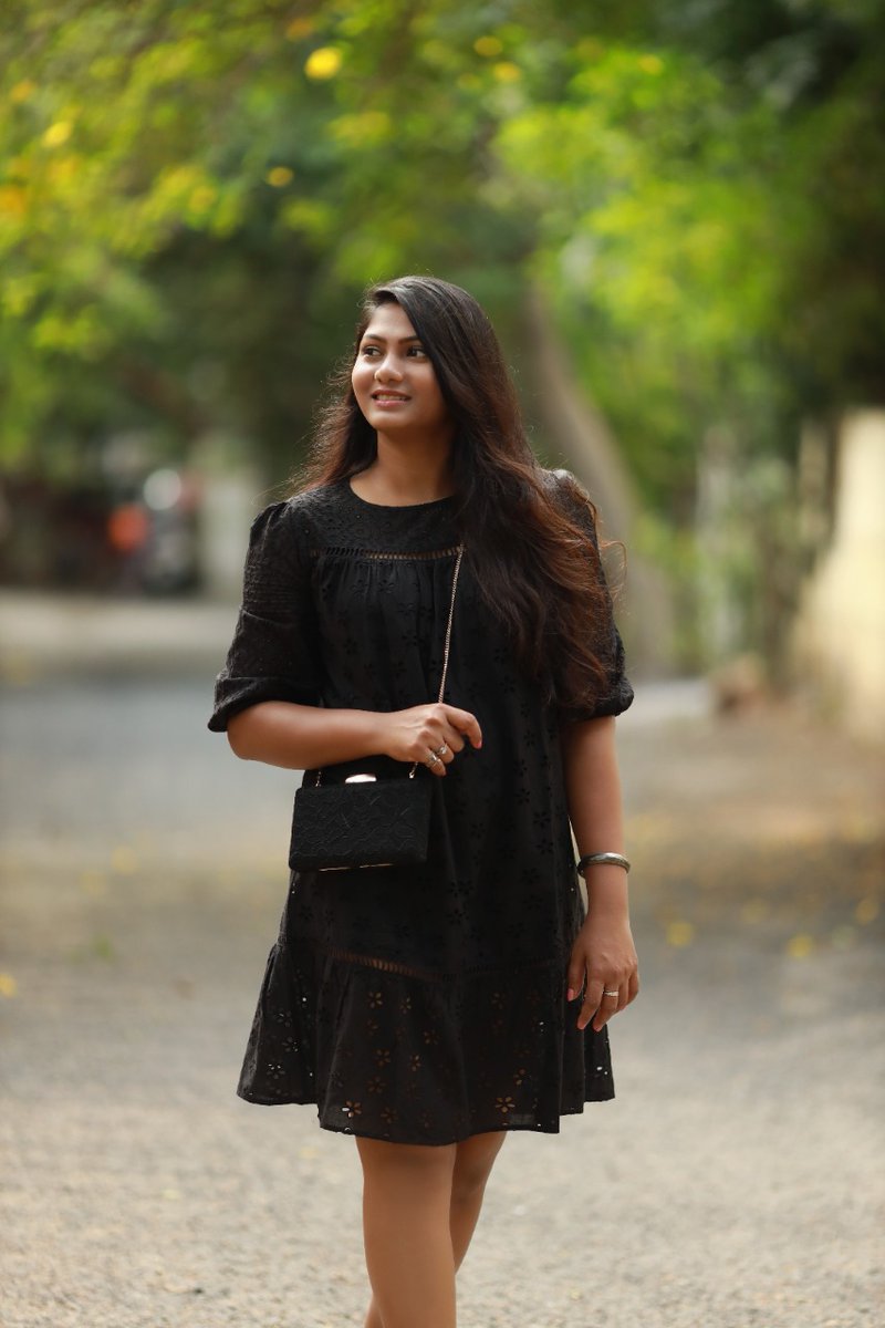 ManiAshok13's tweet photo. Alluring #ShrutiReddy

@ShrutiReddyy @onlynikil #NM https://t.co/BBXRx5VRL0