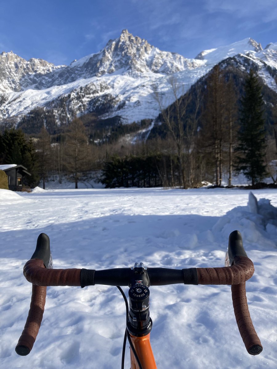 _spindrift's tweet photo. When the gravel ends…
#wintercross #snowbiking #cycling #CX #cyclocross #gravelriding #offroad #bikes #mountains https://t.co/tdflnrQpub