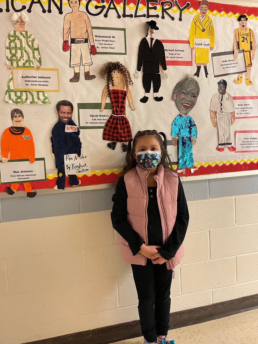Twixandtween's tweet photo. Dolls and Donuts! Thank you students and parents for your hard work…donuts during Socratic Seminar! (Photo consent approved) #WHOwenES https://t.co/cn6Nf6uYQD