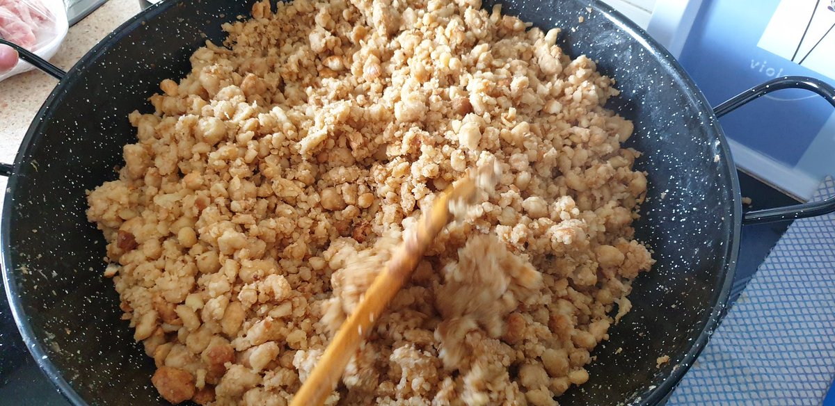 SevilleDreams's tweet photo. Esta vida tiene #migas https://t.co/BYWVhVb0fi