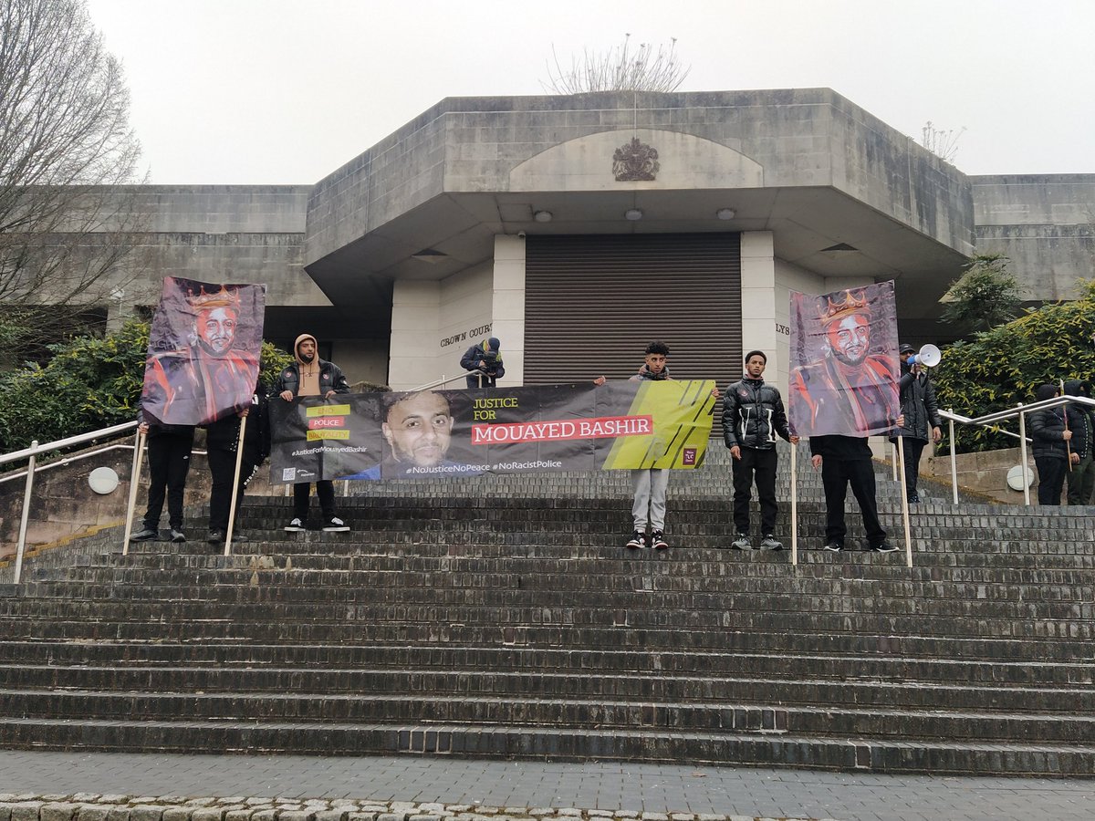 bethrielly's tweet photo. Around 100 people join demo in #Newport to mark 1 year anniversary of #MouayedBashir's death at hands of police https://t.co/QUaqmXsFxI