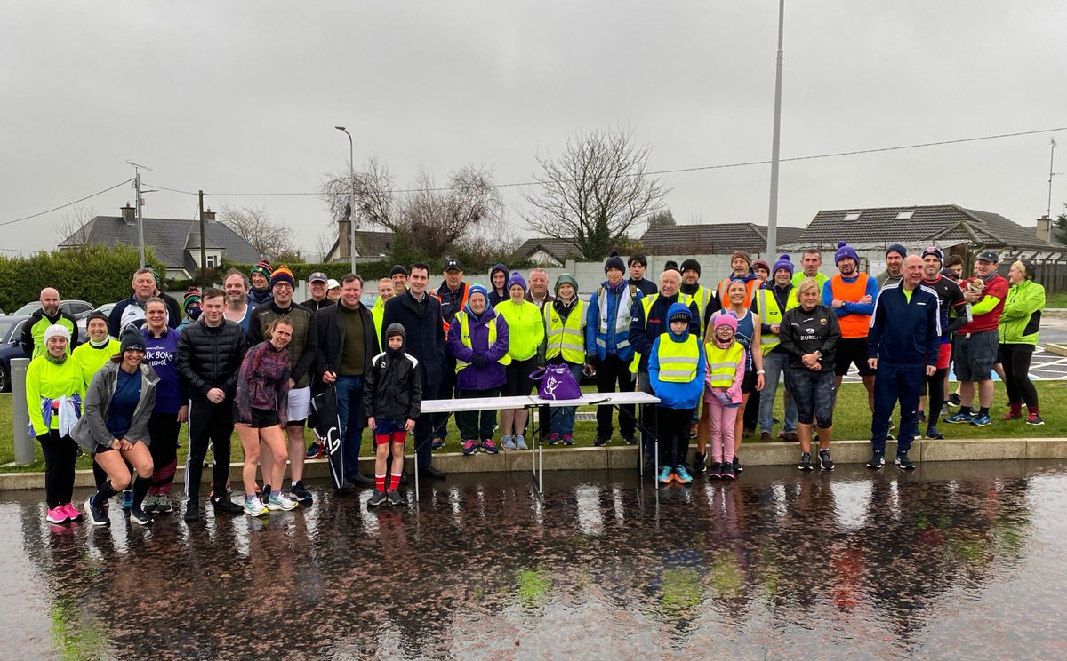 Well done to all the participants who braved the wind and rain to take part in this morning's <a href="/Goreyparkrun/">Gorey parkrun</a> 🏃🏃

It was a pleasure to start the race alongside my colleague <a href="/malcolmbyrne/">Malcolm Byrne 🇮🇪 🇪🇺 🇺🇦</a>

Thanks to all the volunteers who deliver <a href="/parkrunIE/">parkrun Ireland</a> to so many communities nationwide