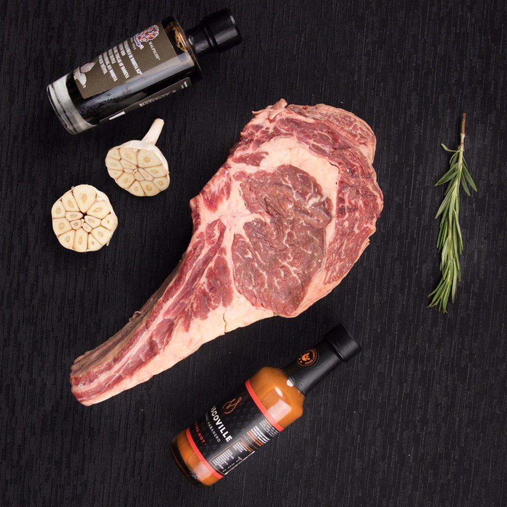 من أنواع اللحوم .. اللحم الفاتح اللون وذلك لأن المربي كان يغذيها على الحليب 

#themeatshop #grill #bbq #wagyu #steak #gourmetmeat #Riyadh #lampchops #ستيك #برغر #واغيو #لحم #الرياض #ذا_ميت_شوب