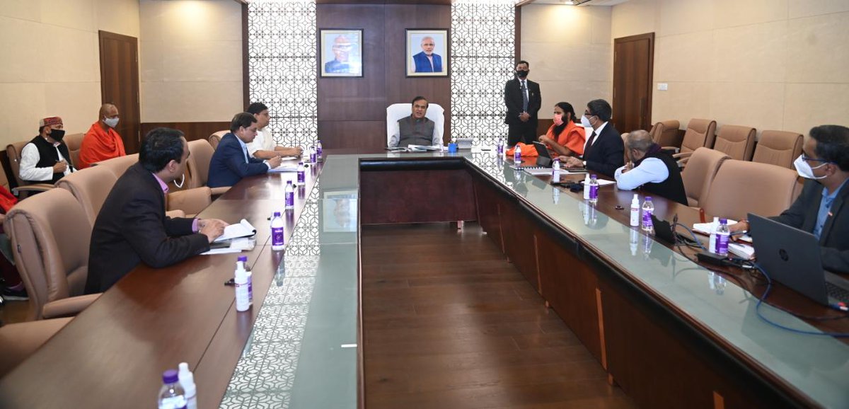 himantabiswa's tweet photo. Besides contributing immensely in its core traditional health care sector, Patanjali Group is engaged in various socio-economic &amp; developmental work in the North East. 

I assured Swami ji of our Govt's support in all endeavours of Patanjali in the best way possible. https://t.co/TLk3M6gCgt