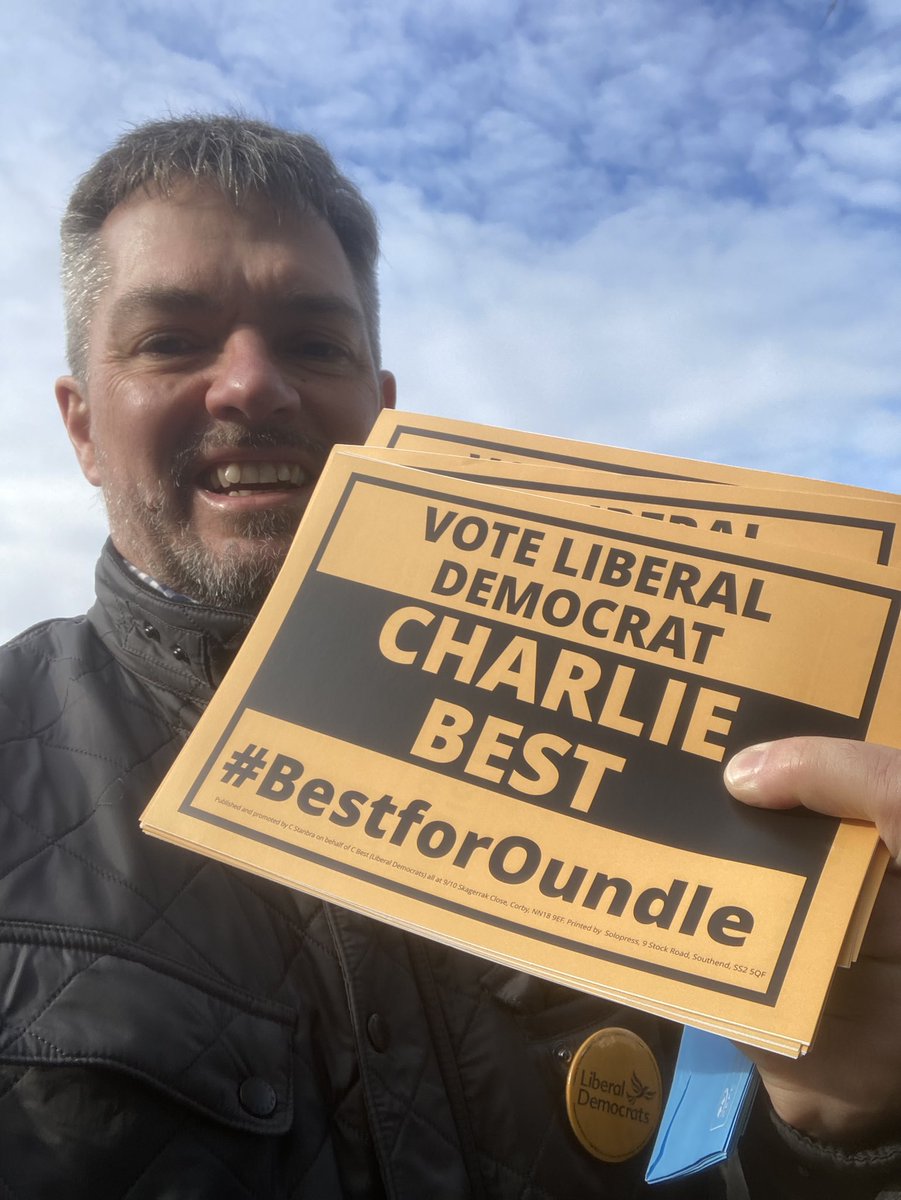 ASJSimpson's tweet photo. Lovely day to be out campaigning for @NNorthantsLDems and Charlie Best our excellent candidate for the @Oundle council by-election on 17th Feb. #BestforOundle https://t.co/zbcvJA4FfJ
