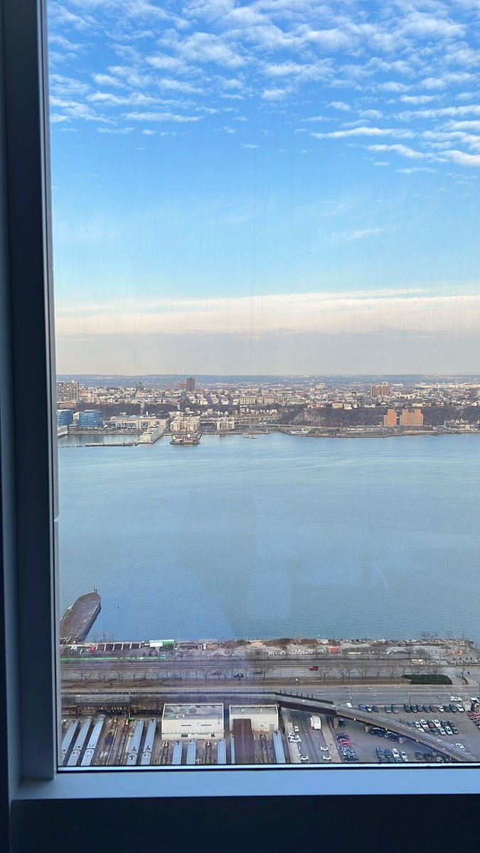 cryptogranpa9's tweet photo. Hello everyone! I just travelled to New York City to be a bit away from the noises coming from #SuperBowl  I forgot how long traveling takes outside the #Metaverse. ha-ha https://t.co/9u2Fbl2AeH
