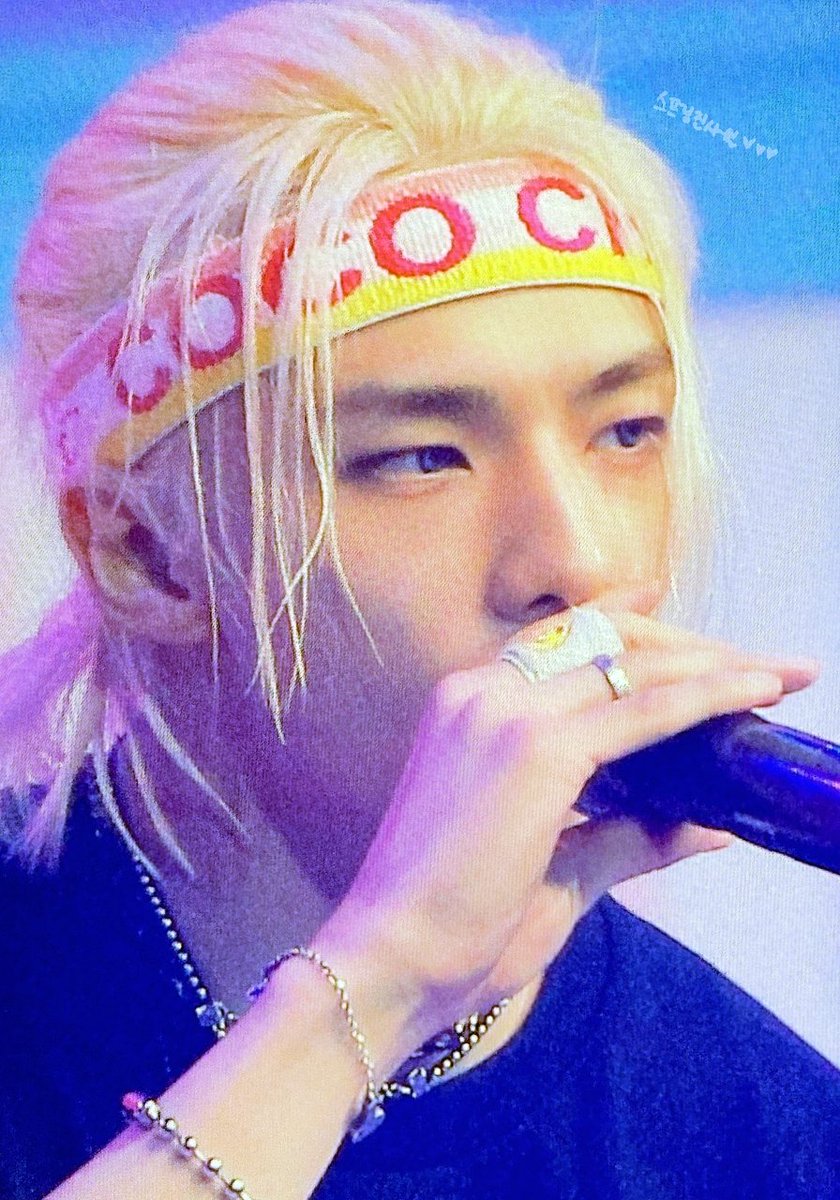 springginsour's tweet photo. 220212
#스트레이키즈 #현진 https://t.co/7tryXnFWIU