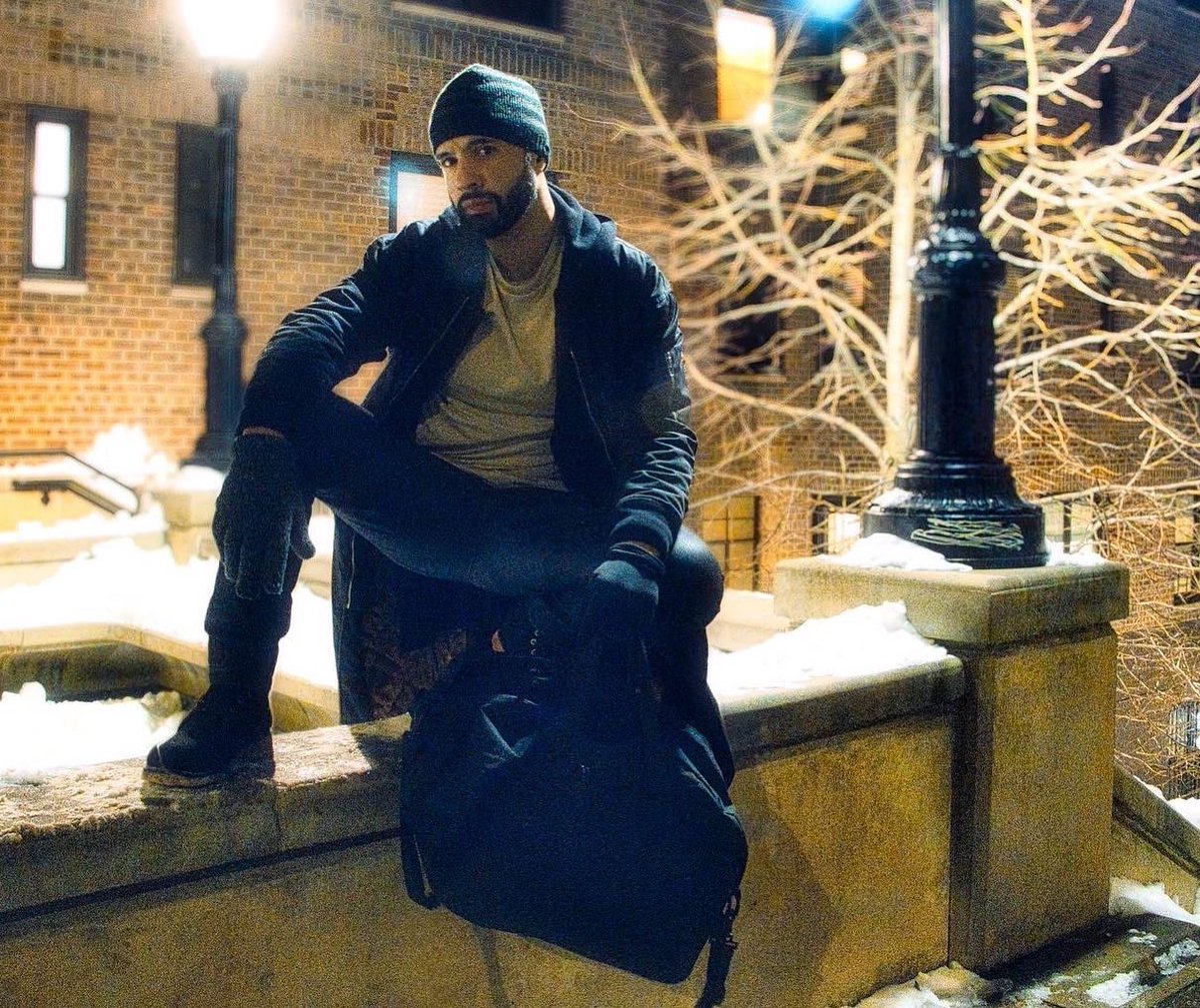 The detail my #CanonCamera picks up, even at night is 😍 #staytuned! Tons of new #content coming soon from this NYC Photographer #photography #editor #colorgrading #streetphotography #professionalphotographer <a href="/ManRod512/">Manuel Rodriguez</a>