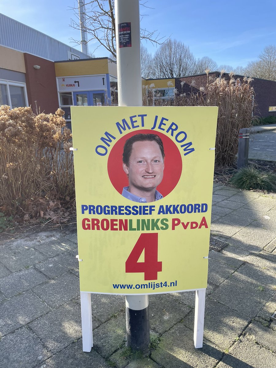 Heb jij ze al zien staan, onze nieuwe posters? En check vooral ook onze nieuwe gezamenlijke website: omlijst4.nl! #ommetjerom #lijst4