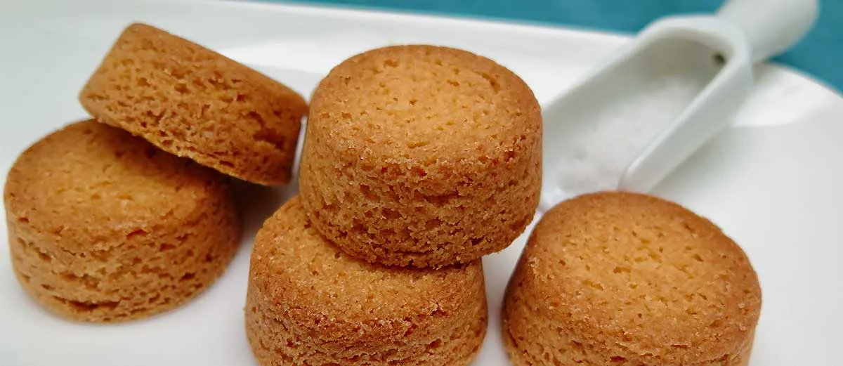 Jill_Colonna's tweet image. Irresistible Palets Bretons, French popular salted butter cookies from Brittany, so easy to make! It's also a classic base used for making many kinds of French patisseries or plop one on the top of a crème caramel! RECIPE: buff.ly/30CUPiU

#frenchbaking #paletsbretons