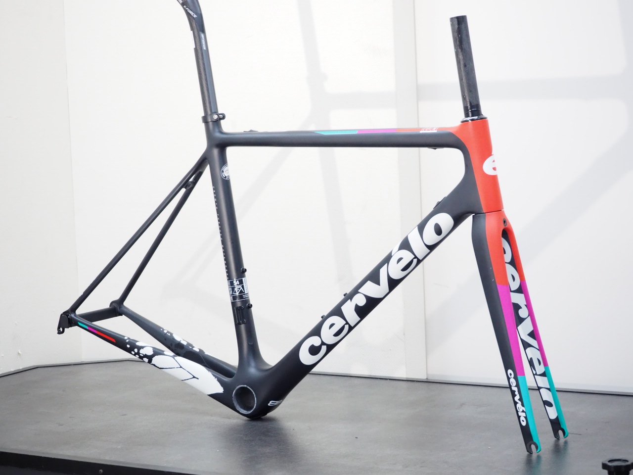 Cervelo T4 Frameset – RA Cycles