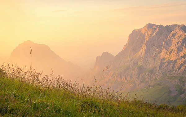 AcAsPhotography's tweet photo. New artwork for sale! - "warm sunset over the Untzillaitz ridge" - https://t.co/4W9EVZJAfI @fineartamerica https://t.co/wPwkjMm7vX