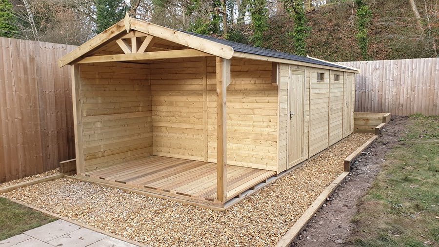 A stunning 26’ x 10’ Workshop Shelter, featuring: 

⭐️ 32mm Tanalised T&amp;G Cladding
⭐️ 22mm T&amp;G Heavy Duty Floor
⭐️ Isola Shingles 
⭐️ Single Doors with Concealed Hinges and 3 Lever Lock (for added security!) 
⭐️ Security Windows 

Further details on our website.. link in bio! 🔥