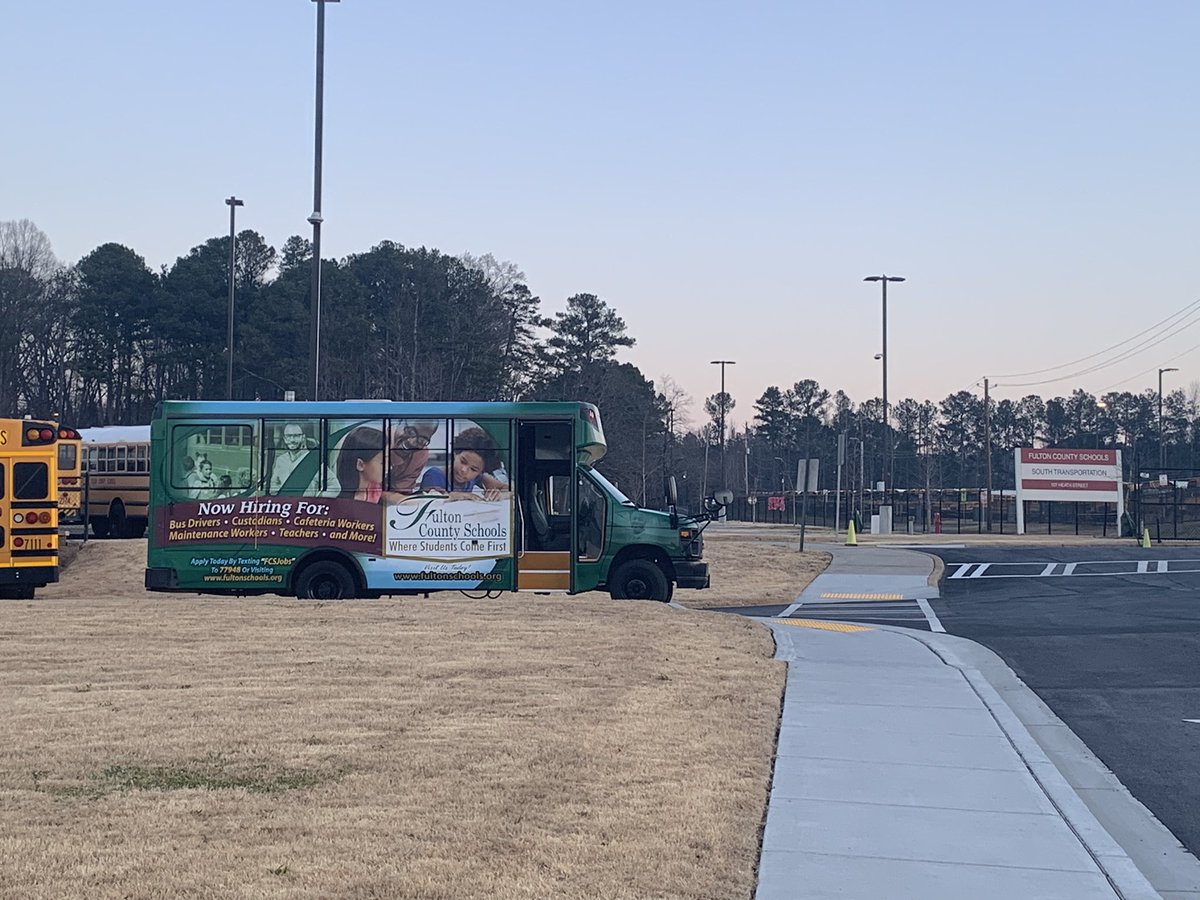 Gus the Bus tweet media