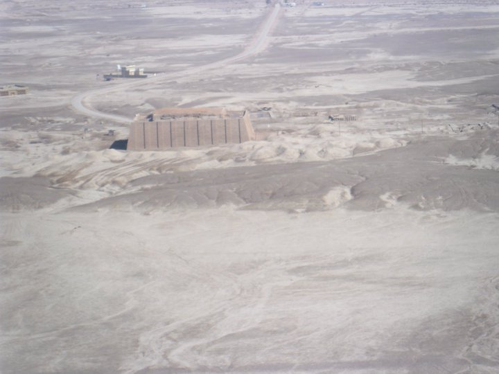 My view of eleven years ago today, flying over the Great #Ziggurat of #Ur.  #Read more about it in my #book (https://t.co/bsQT7qX0DH)  #Iraq #IraqWar #nonfiction #Nasariyah #archeology #warzone https://t.co/yHCQobVPsw