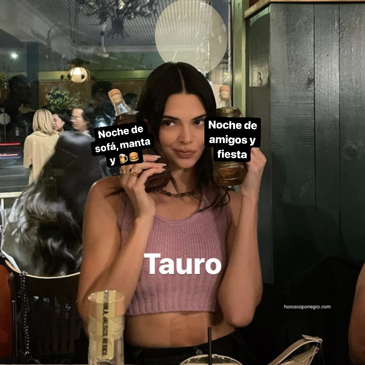 tauro_hn's tweet photo. Difícil elección 🤣 #tauro #horoscoponegro https://t.co/mn0xJbGuPm