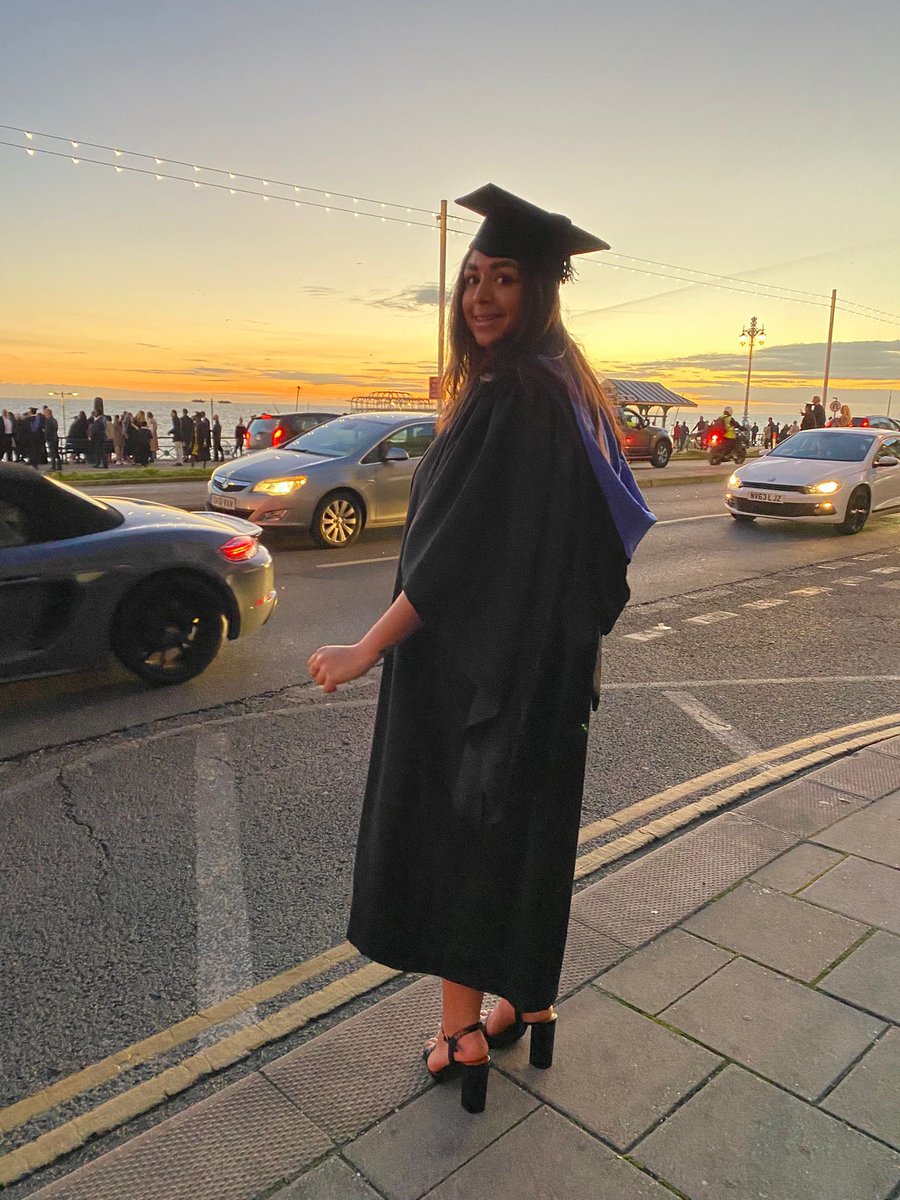 Undergraduate Graduation✅ Crazy to think I’ll be graduating again in July… One step closer to being Miss Rawoo🤩 <a href="/uniofbrighton/">University of Brighton</a> #Graduation #teachertwitter #peteacher #PGCE #edutwitter #PGCE