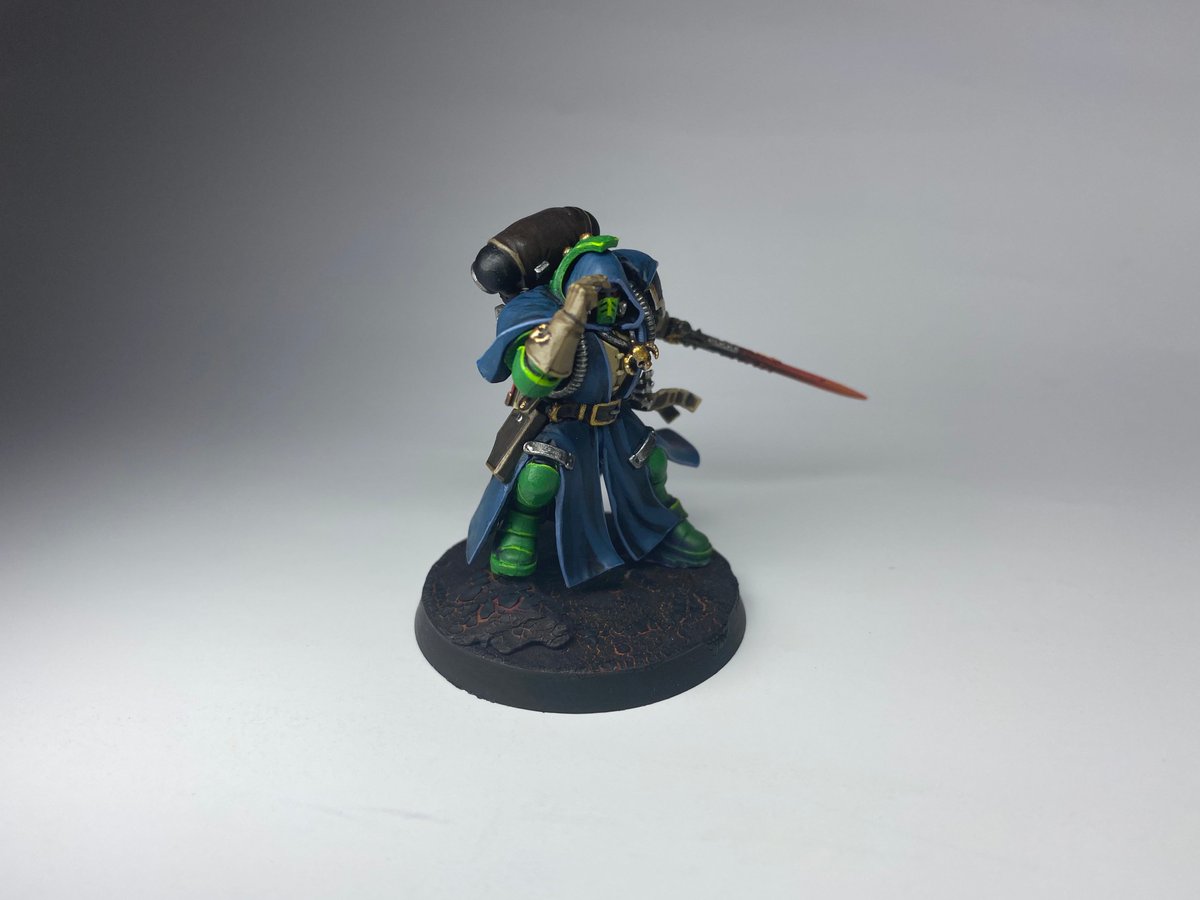 wartopgaming's tweet photo. First Salamander :) C+C Appreciated! #WarhammerCommunity #salamanders40k #warhammer40k #miniaturepainting #warhammer https://t.co/xB9podIvpe