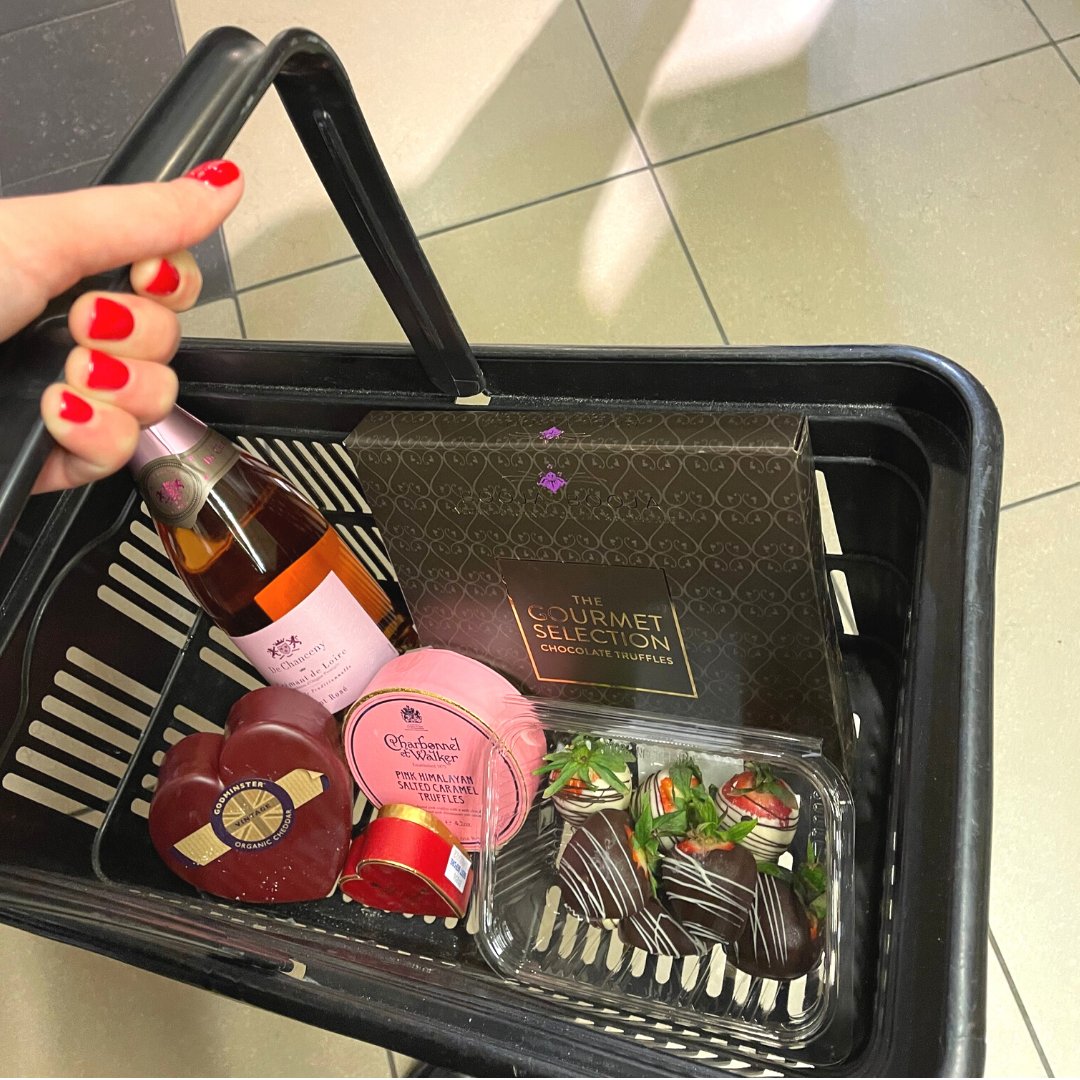 Valentine’s Day gifts to show your love (or like!) 😍 What would you pop in your basket to treat the favourite foodie in your life? bit.ly/3IRDp2x
Let us know below ⬇ #wholefoodsuk