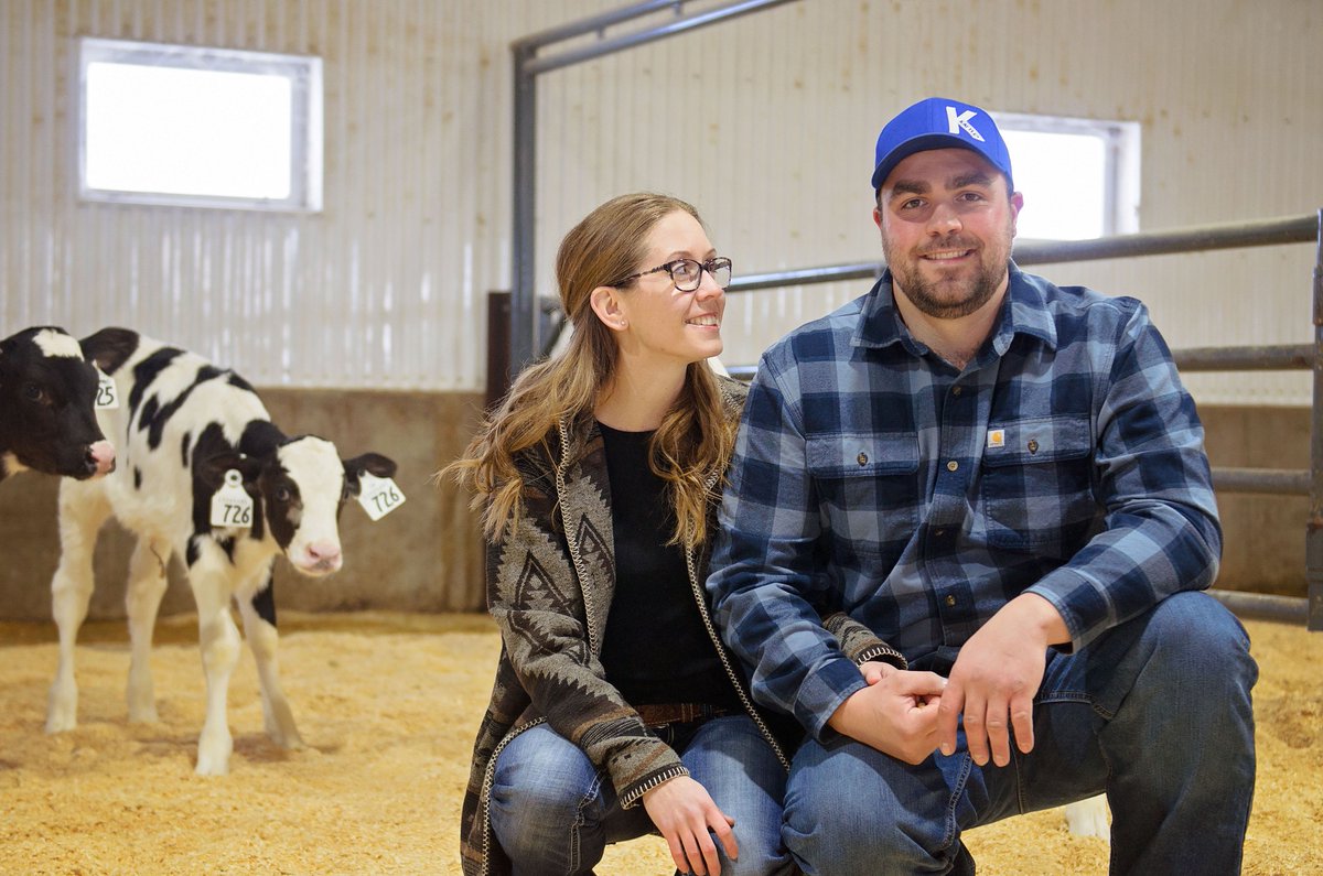 coopagro_crs's tweet photo. “Since switching to Co-op’s 18% CCR1 pellet, we’ve noticed more height in our heifer calves while maintaining the same slick shine and fleshing ability. It’s impossible to consider anything else!”- JBK Farms Ltd (Birch Hills SK). #CDNDairy #Dairying #FeedTeam @kattlesquared https://t.co/KHWyXvLg1h
