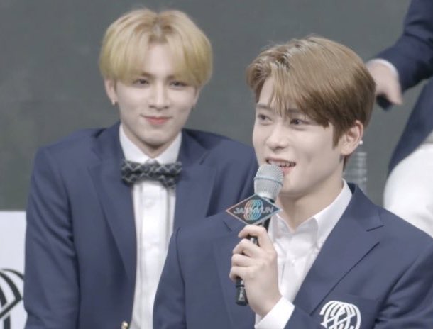 xiaojun_xdj's tweet photo. Whenever Xiaojun look at jaehyun https://t.co/oEGO4GOXiS