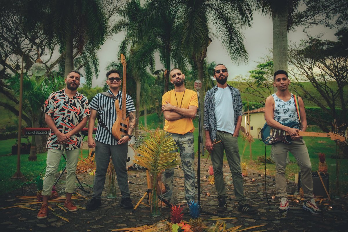 #Música <a href="/Alkilados/">ALKILADOS</a>, dentro de su serie de lanzamientos reggae, nos presenta su versión de "La Playa" de La Oreja de Van Gogh. Puedes ver el video oficial aquí bit.ly/3gENgfZ