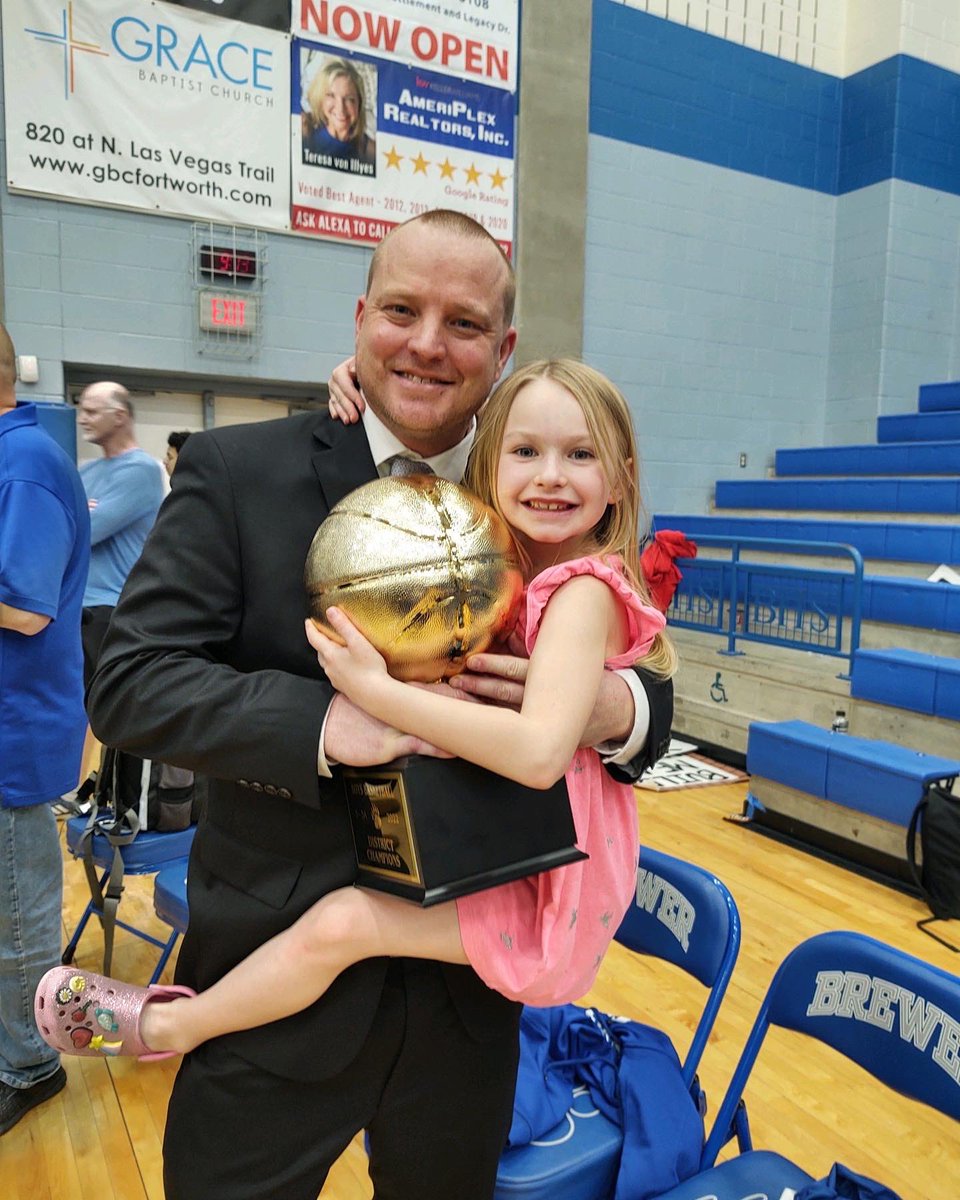 Tammy R Lelek-Porostovsky tweet media