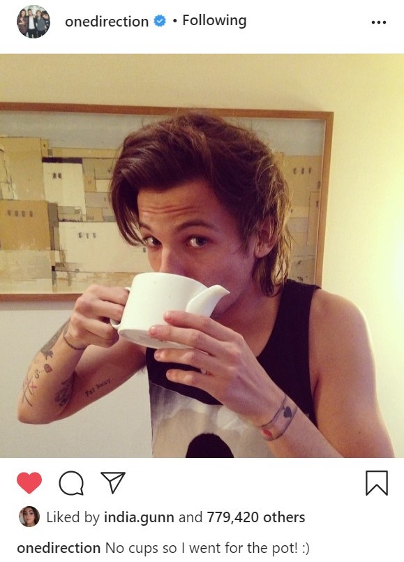 Lovelaurels93's tweet image. happy anniversary to "no cups so 'I' went for the pot" and "HARRY is currently naked and getting ready for #BRITS2014"