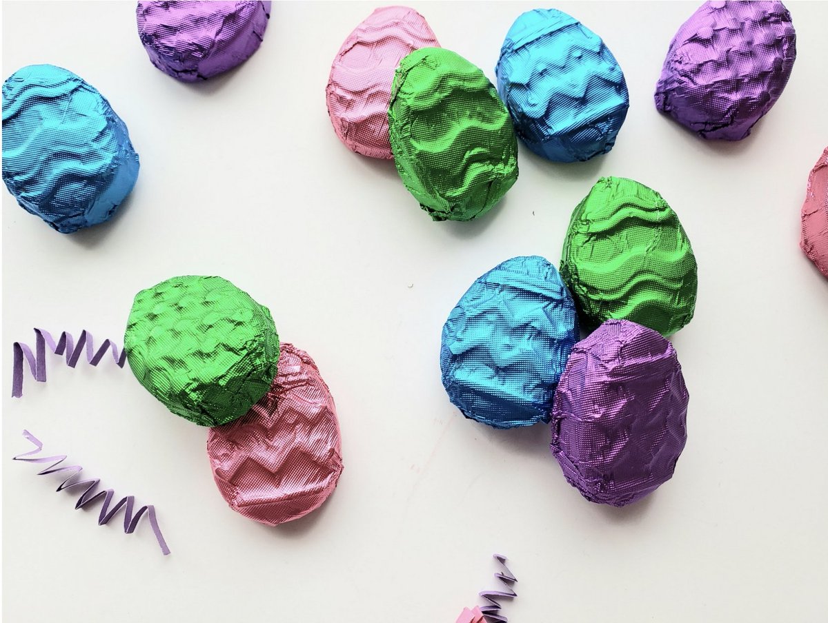 SweetVUtah's tweet image. Have a compassionate Easter! Check out our vegan Easter gift boxes! 🐣🐰💜 #veganeaster #easterchocolates