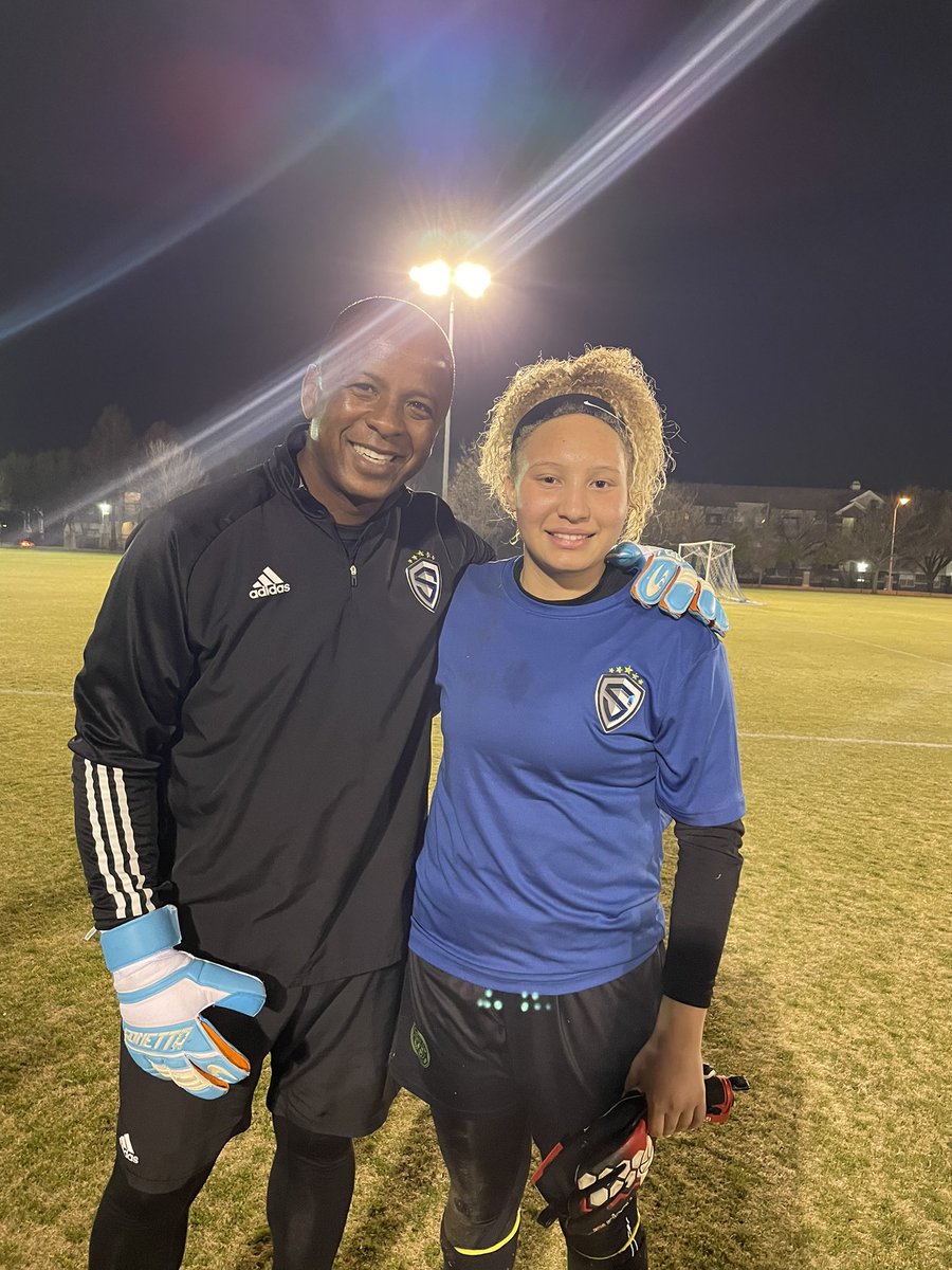 LeeShell7's tweet photo. Two days of great training, hard work, and great competition. Bring in day 3! #rojafc #wearesting https://t.co/LYtZZCsNlL