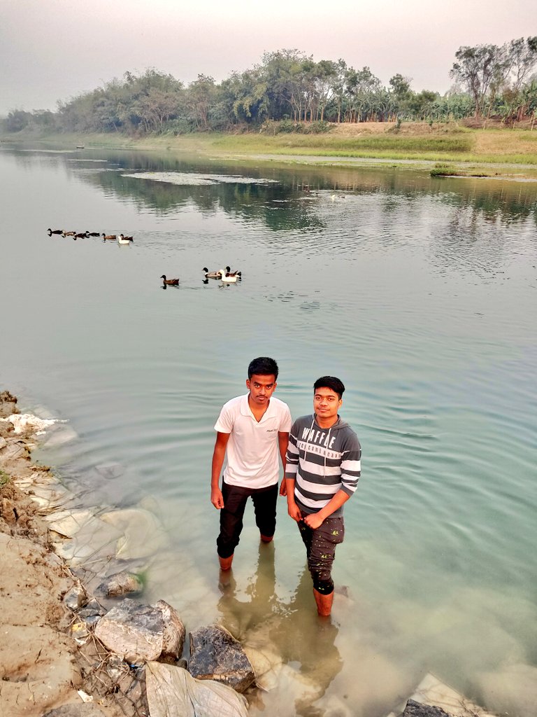 Crazyman1517's tweet photo. খুব সুন্দর বিকেল বেলা https://t.co/TQemf0iXyh