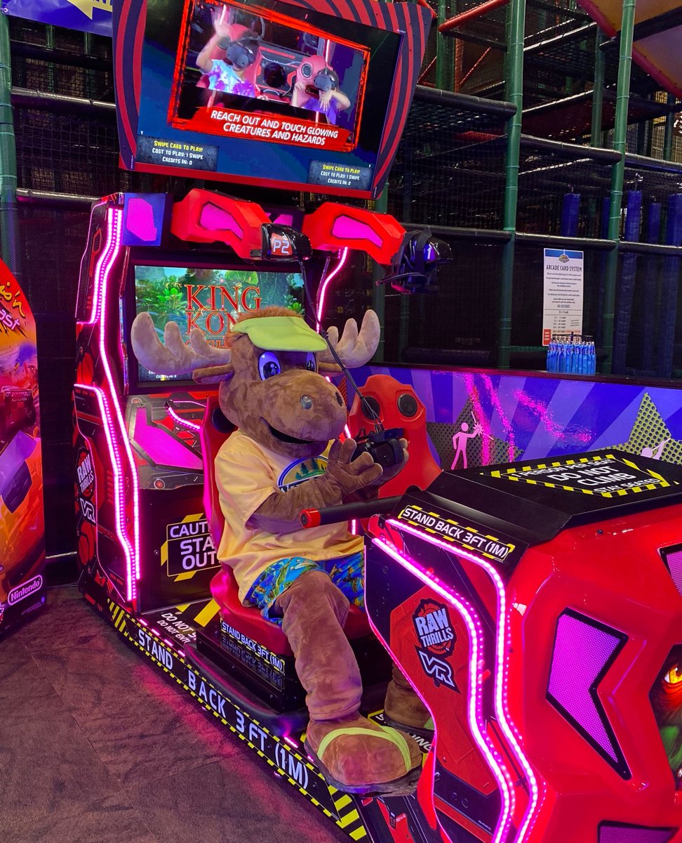WildernessWI's tweet photo. Come check out our NEW King Kong of Skull Island VR Game with amazing reality graphics and three interactive episodes to work through.

#vr #virtualrality #arcade #gamer #gaming #videogames #wisconsindells #wisdells https://t.co/gTMVyNhX0o
