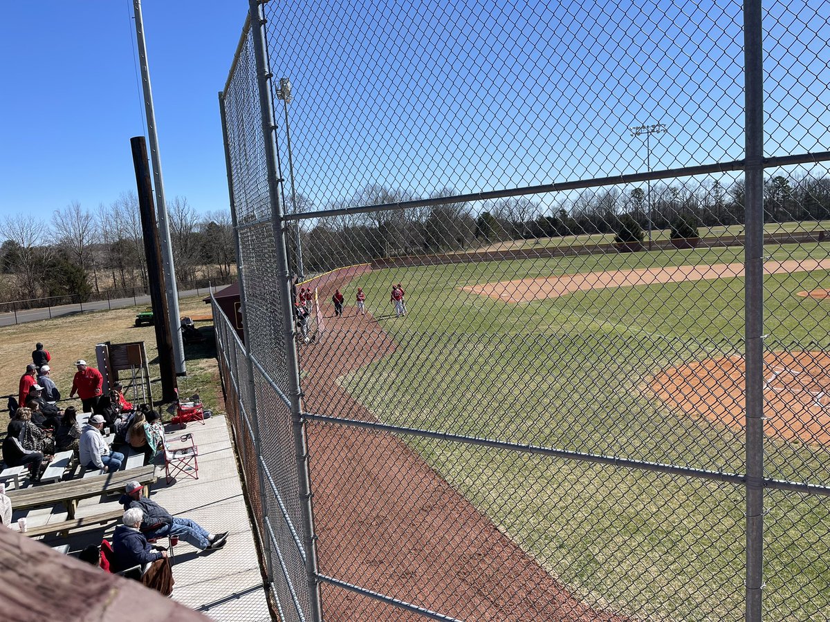 Shadetree_77's tweet photo. Nice day to catch a little baseball ⚾️! Scrimmages at SV with @ParkwoodBB, @PiedmontHSNC, @SSHSBULLS, and @SVHS_Baseball_. #SupportYourTeams @sports_palmetto @JeffStack30 @rlrichar6 https://t.co/XazSZLI9Xo